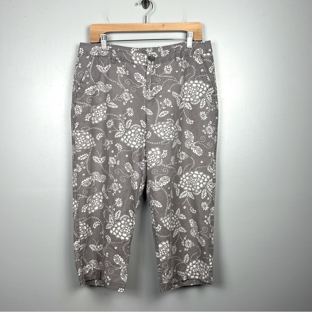 Columbia gray & white floral linen cotton blend capri pants, size 10.